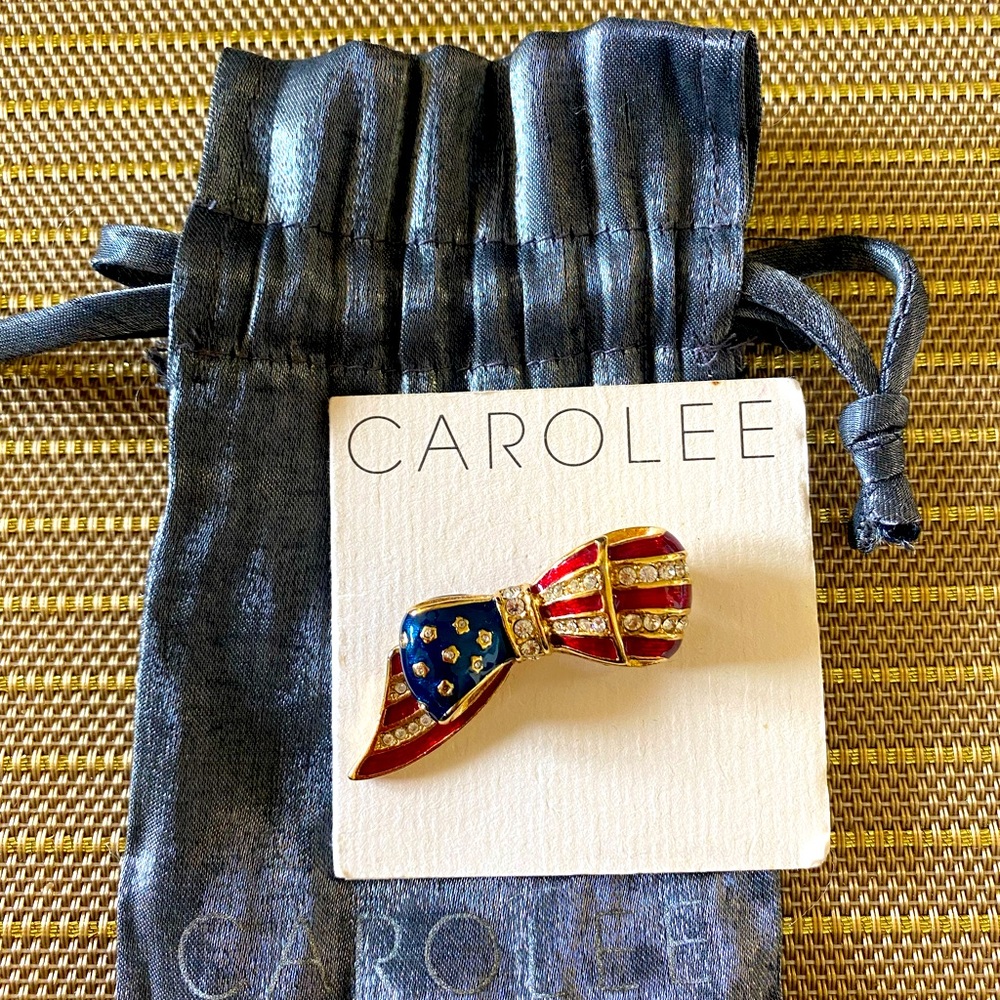 VTG Carolee Flag Brooch UNUSED